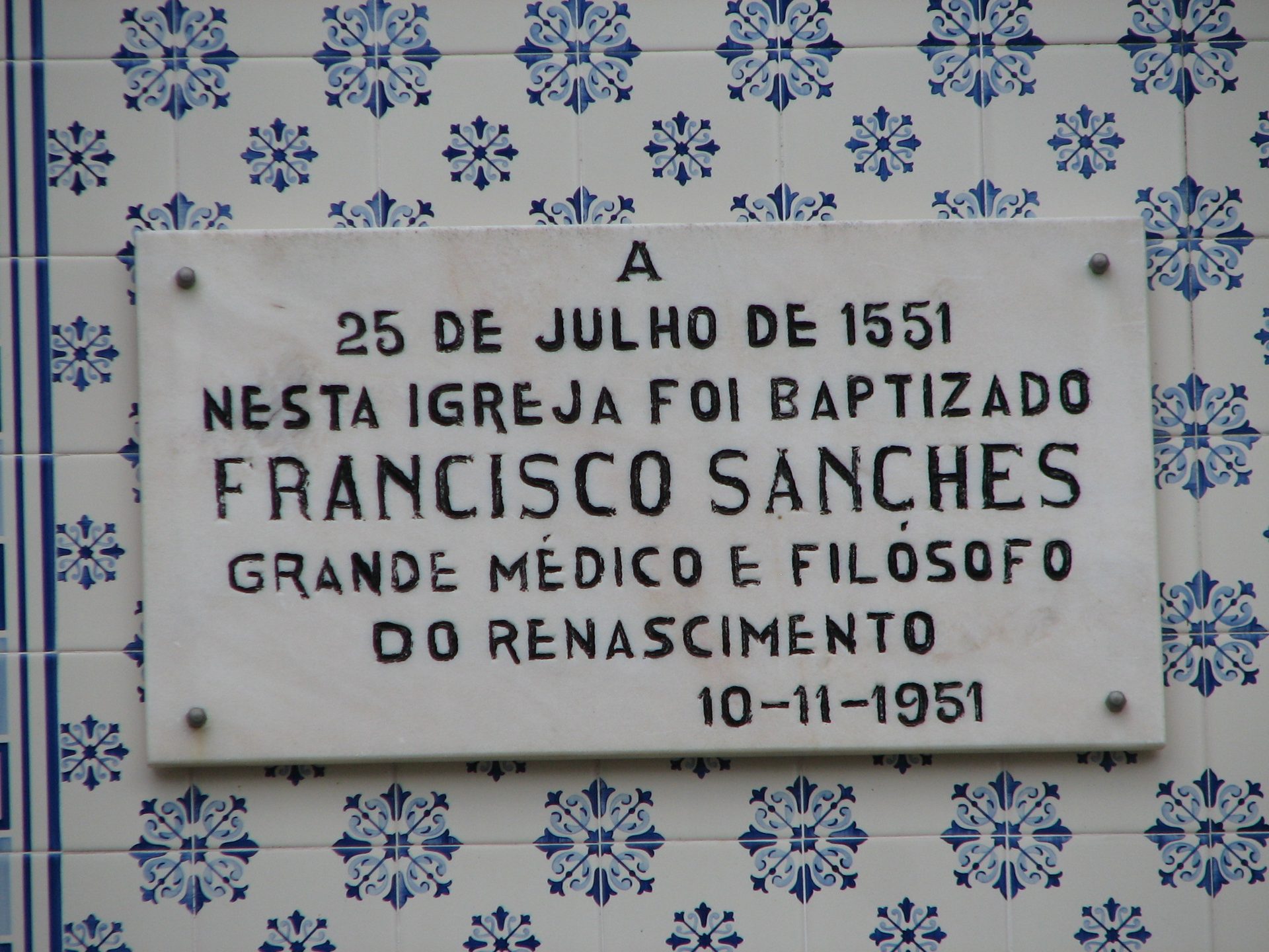 Francisco%20Sanches%27%20memorial%20tablet%2C%20Braga%2C%20Portugal%20-%2003.JPG